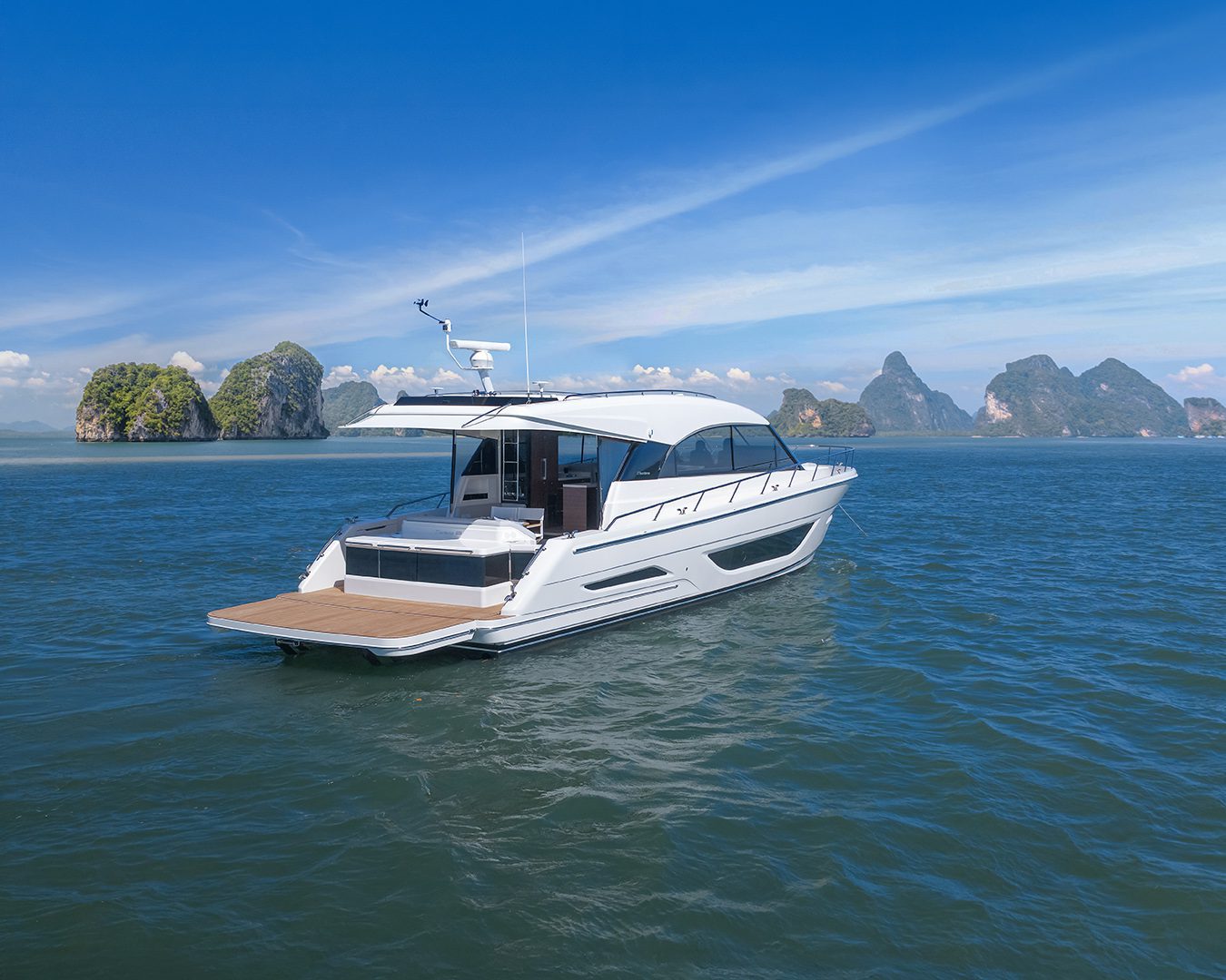 S55-Destination-Thai-Phuket–Web-Resolution-Credit_-Maritimo-copy_7298689 S55-Destination-Thai-Phuket–Web-Resolution-Credit_-Maritimo-copy_7298689